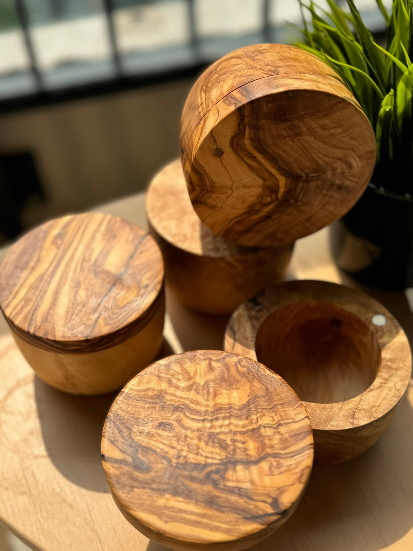 Qartaj Olivewood Salt Cellar with Magnetic lid
